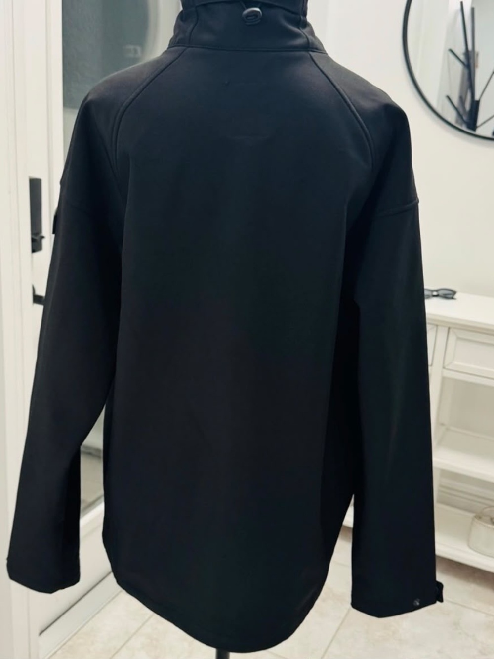 Tumi Black Performance Men's Jacket with High Collar